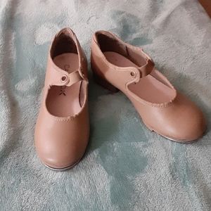Kids tap shoes